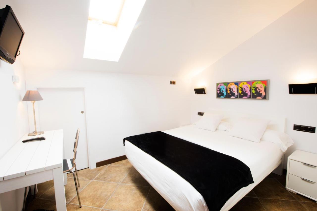 Hostal Rural Villa Vieja Olite Bagian luar foto